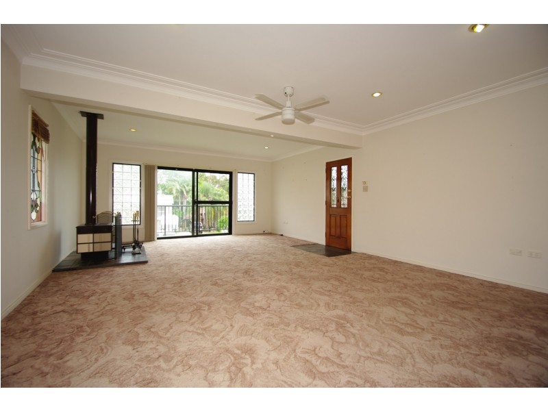 11 Greenwood Avenue, Belmont NSW 2280