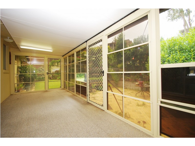 11 Greenwood Avenue, Belmont NSW 2280