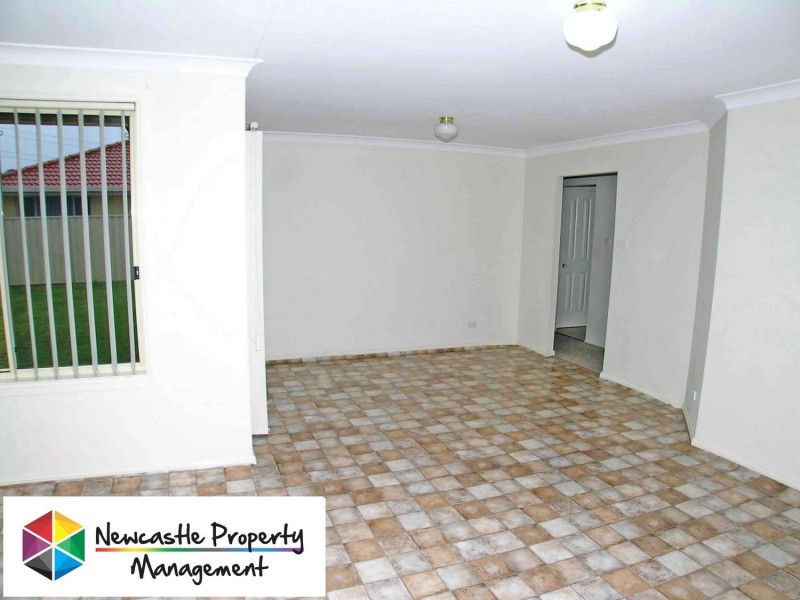 2 Sandpiper Court, Cameron Park NSW 2285