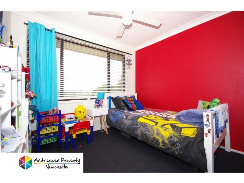 18 Gloaming Close, Maryland NSW 2287