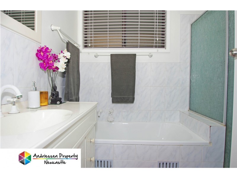 18 Gloaming Close, Maryland NSW 2287