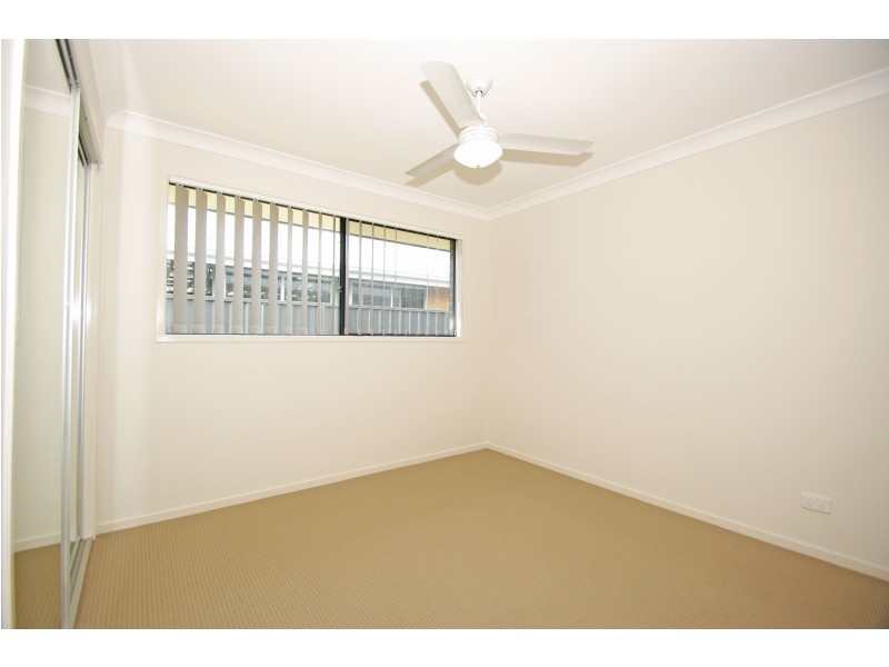 64 Seaside Boulevard, Fern Bay NSW 2295