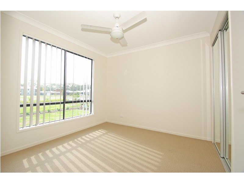 64 Seaside Boulevard, Fern Bay NSW 2295