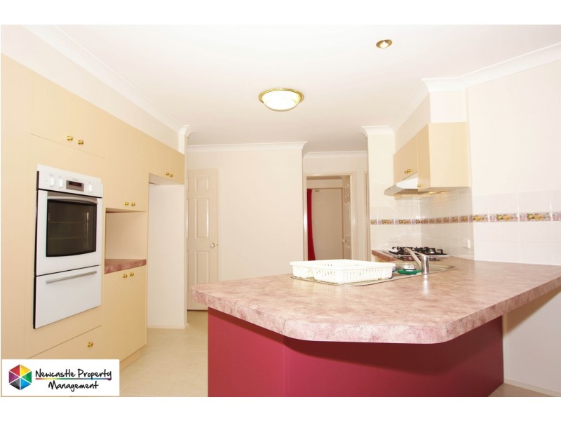 28 Flamingo Drive, Cameron Park NSW 2285