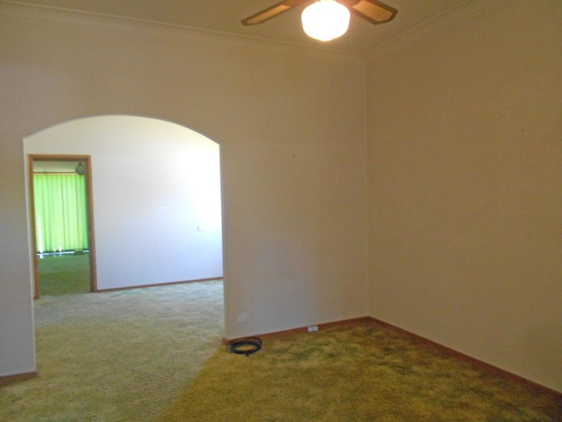 16 Lachlan Road, Cardiff NSW 2285