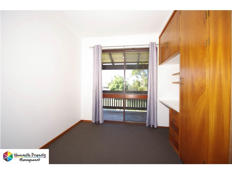 25 Blaxland Road, Macquarie Hills NSW 2285