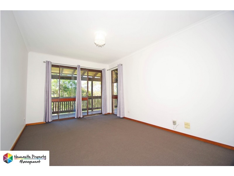 25 Blaxland Road, Macquarie Hills NSW 2285