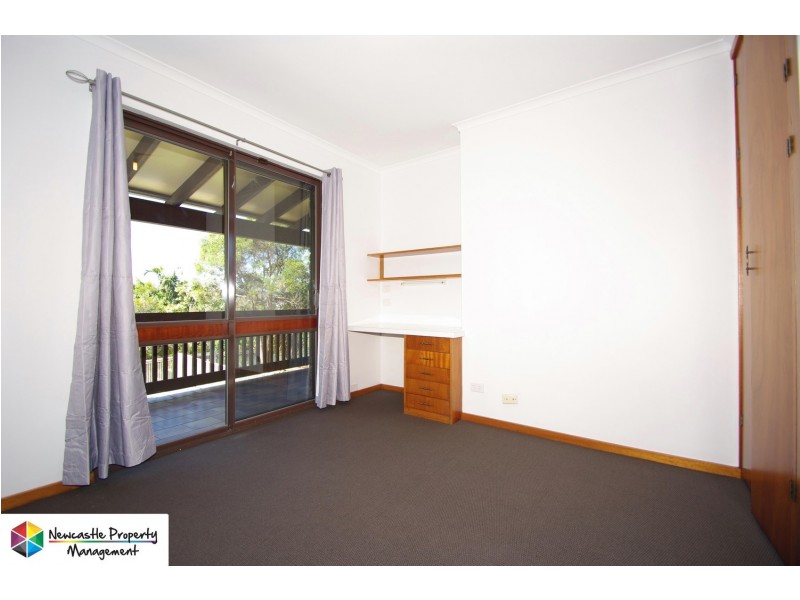 25 Blaxland Road, Macquarie Hills NSW 2285