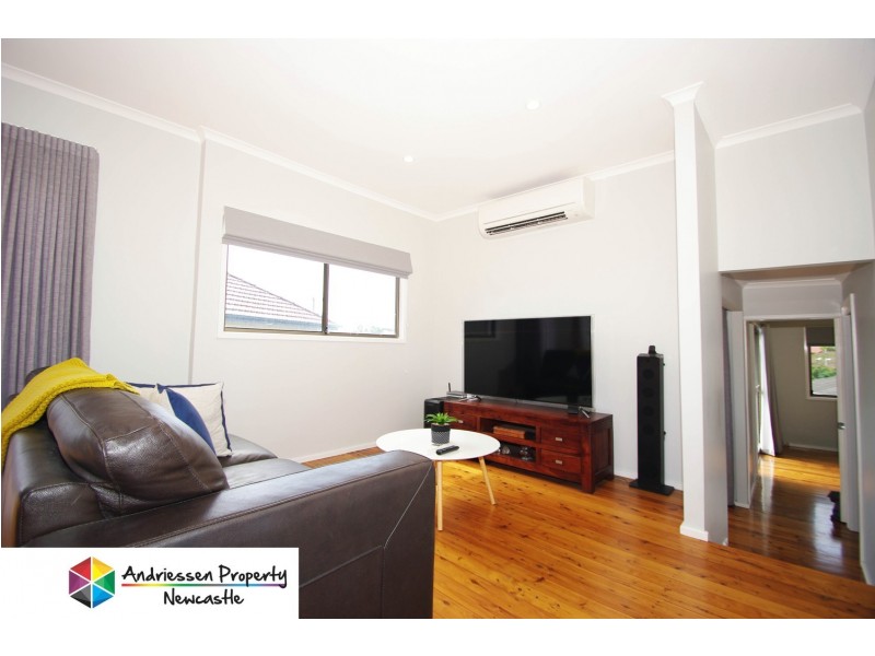 15 Davies Parade, Mount Hutton NSW 2290