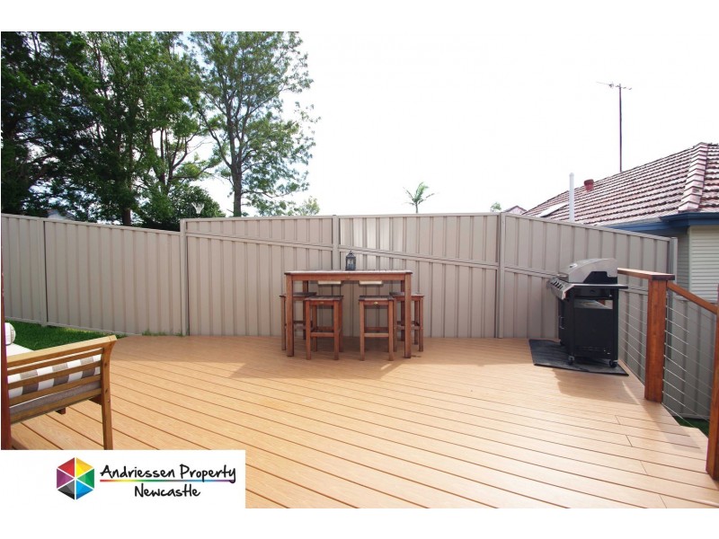 15 Davies Parade, Mount Hutton NSW 2290