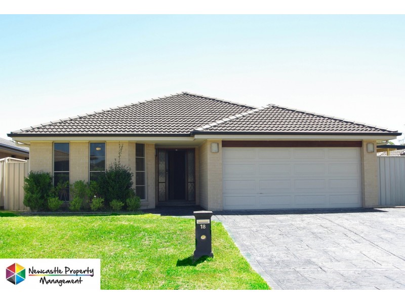 18 Strutt Crescent, Metford NSW 2323