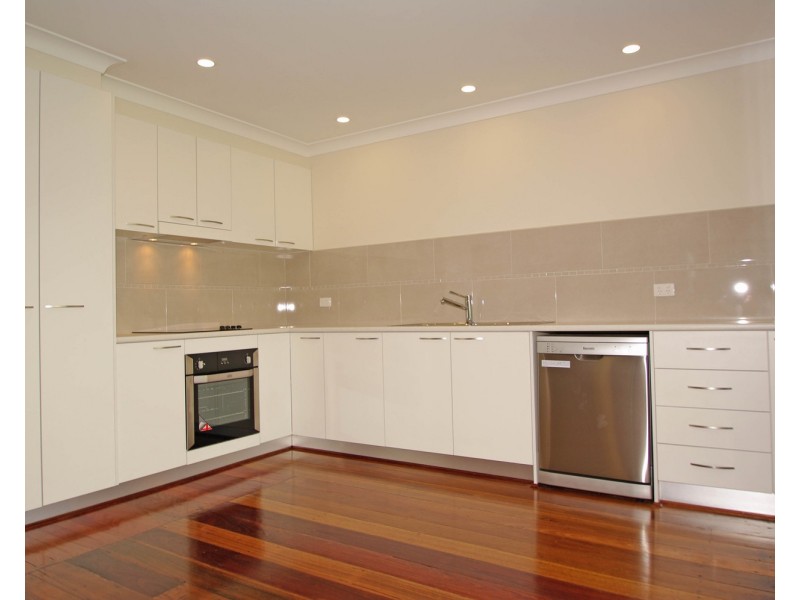 11 Queens Avenue, Cardiff NSW 2285