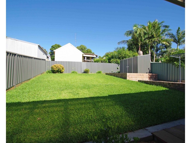 11 Queens Avenue, Cardiff NSW 2285