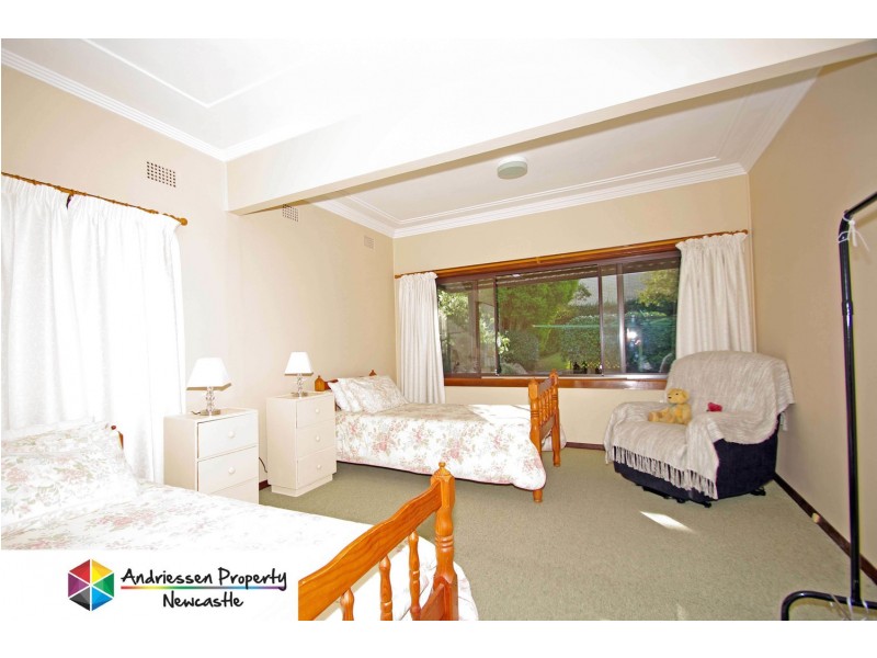 38 Gregory Parade, Kotara NSW 2289