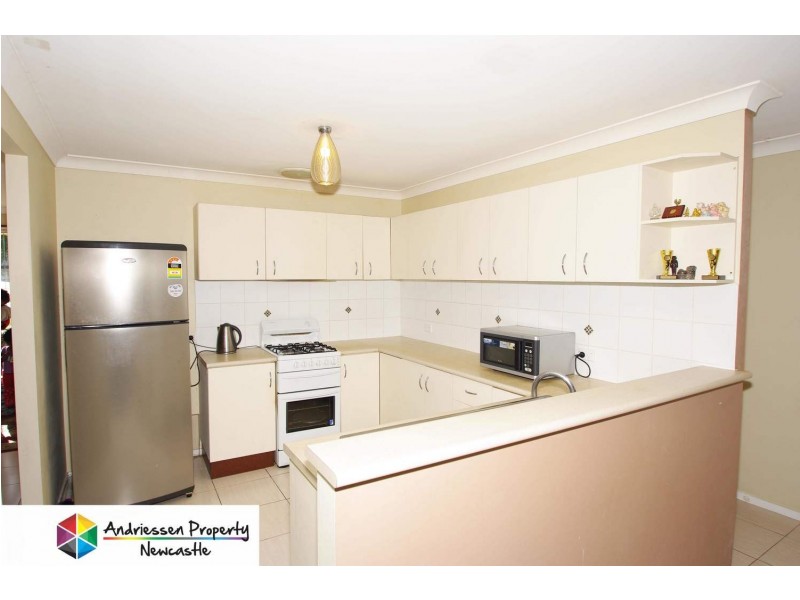 8  Finch Close, Cameron Park NSW 2285