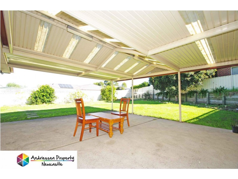 8  Finch Close, Cameron Park NSW 2285