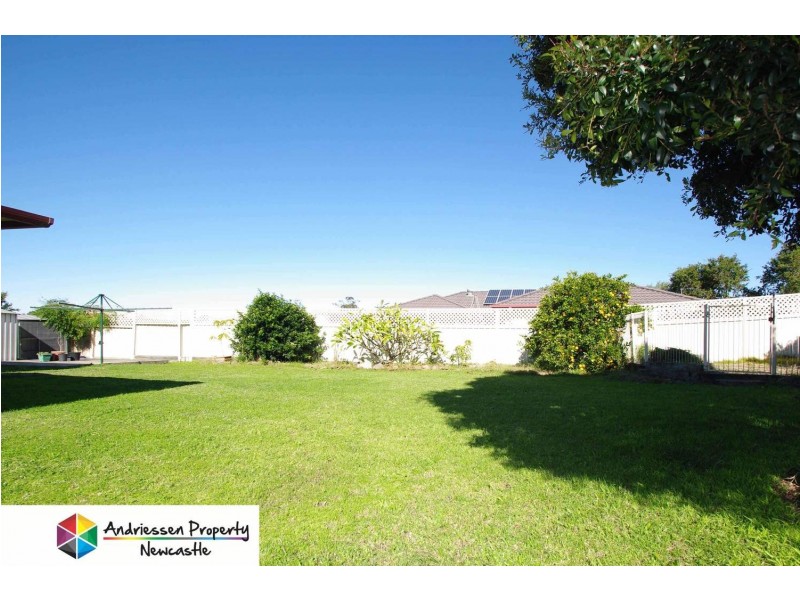 8  Finch Close, Cameron Park NSW 2285