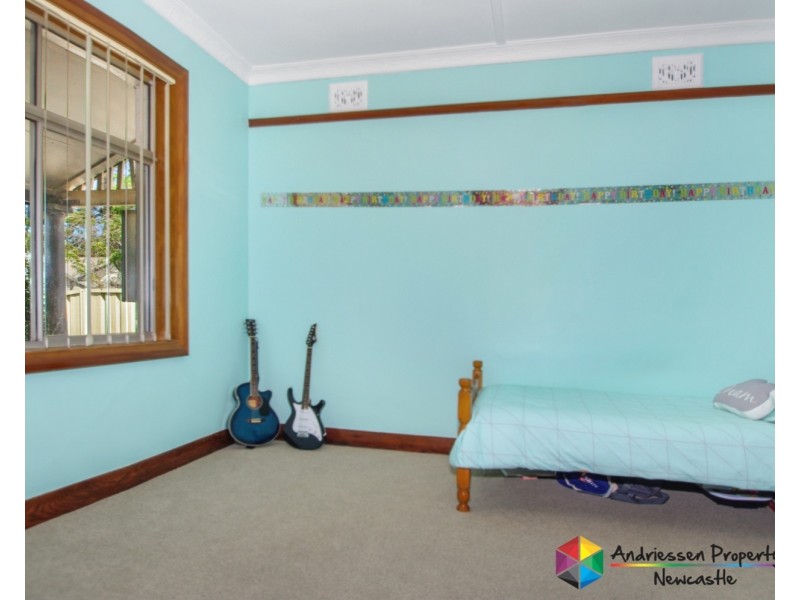 22 Smith Street, Mayfield East NSW 2304