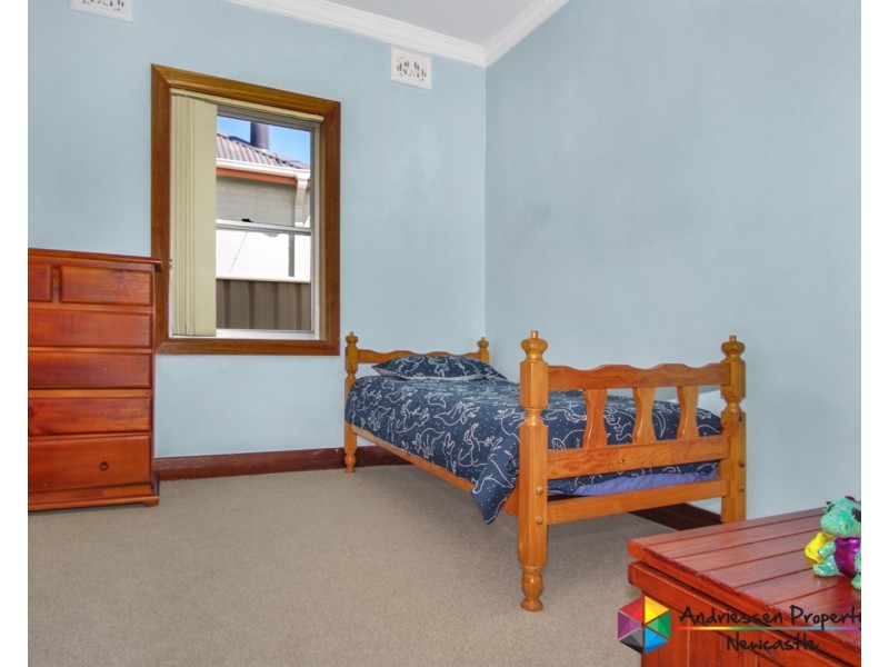 22 Smith Street, Mayfield East NSW 2304