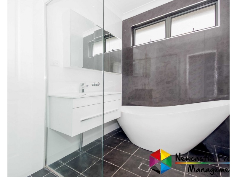 6 Campbell Street, Warners Bay NSW 2282