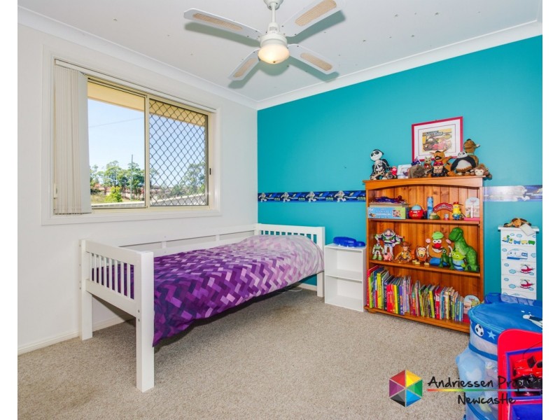 27 Albatross Avenue, Cameron Park NSW 2285