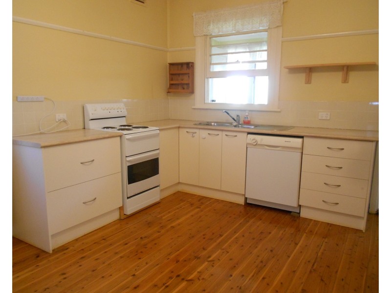 10 Orchard Street, Cardiff NSW 2285