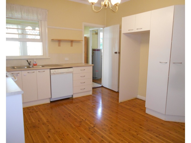 10 Orchard Street, Cardiff NSW 2285