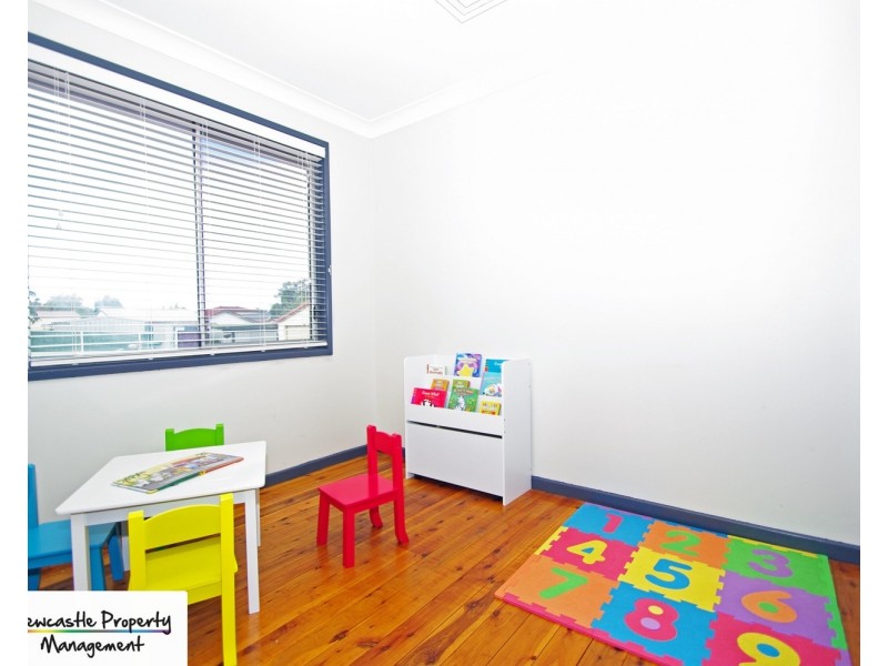 36 Renfrew Crescent, Edgeworth NSW 2285