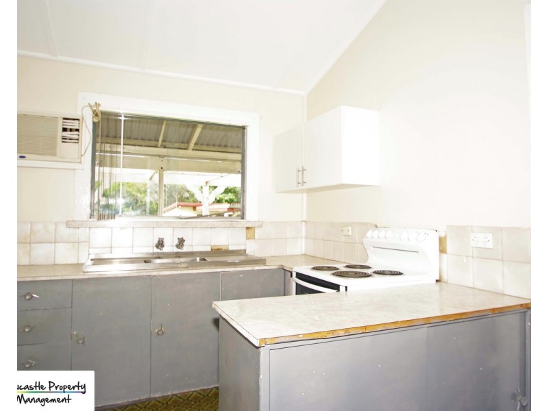 14 Lachlan Road, Cardiff NSW 2285