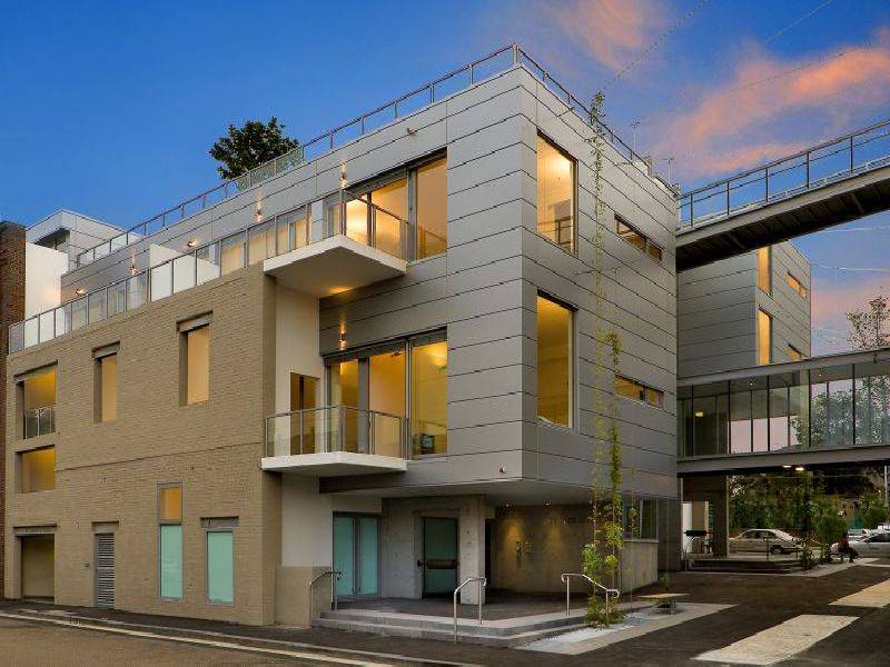 10 Lyons Road, Camperdown NSW 2050