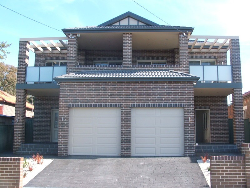 11 Chelmsford Avenue, Belmore NSW 2192