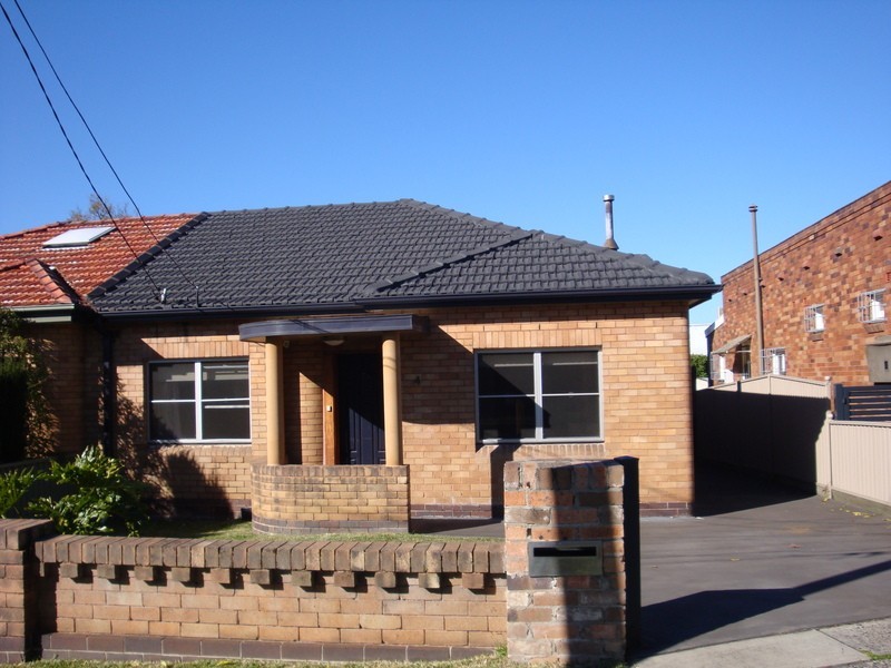 4 Bayview Street, Concord NSW 2137