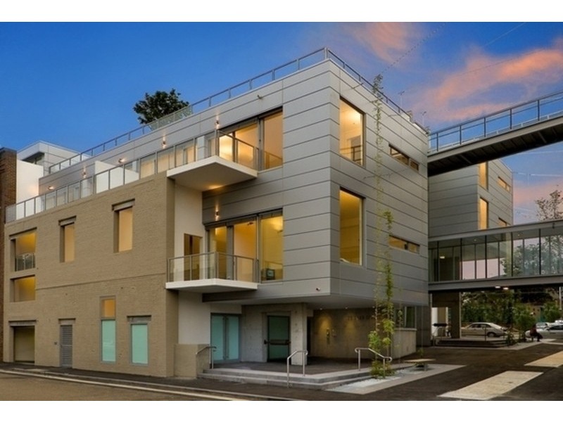 10 Lyons Road, Camperdown NSW 2050