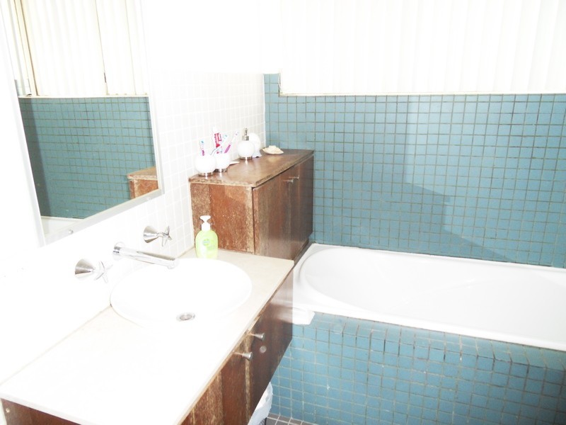 4/1 Pemell Lane, Newtown NSW 2042