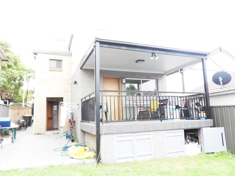16 Excelsior Parade, Marrickville NSW 2204