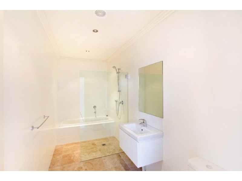 2/42-44 Gibbens Street, Camperdown NSW 2050
