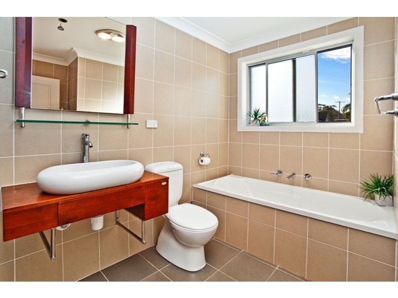 2/33-35 Warrah Road, Yowie Bay NSW 2228