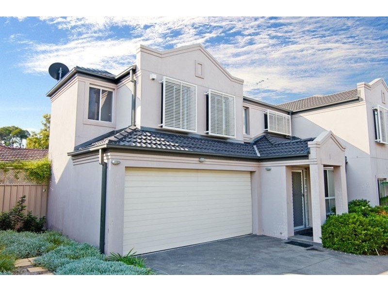 2/33-35 Warrah Road, Yowie Bay NSW 2228
