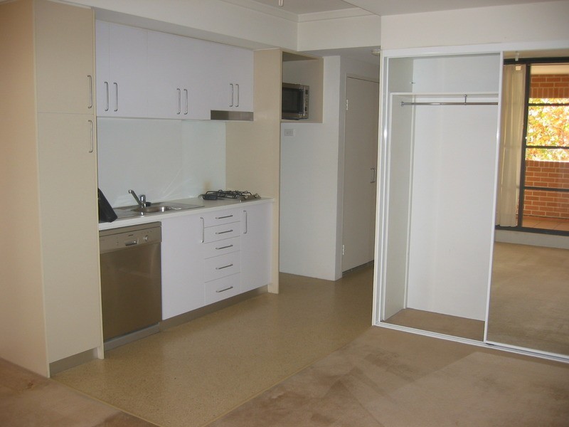 106W/138 Carillon Avenue, Newtown NSW 2042