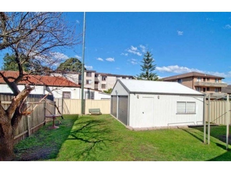 Room 5/300 Livingstone Road, Marrickville NSW 2204