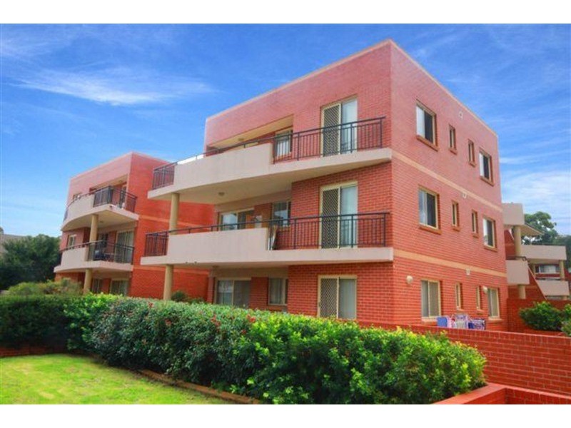 17/74-76 Hampden Road, Lakemba NSW 2195