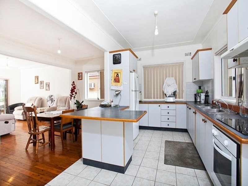 19 Fontainebleau Street, Sans Souci NSW 2219