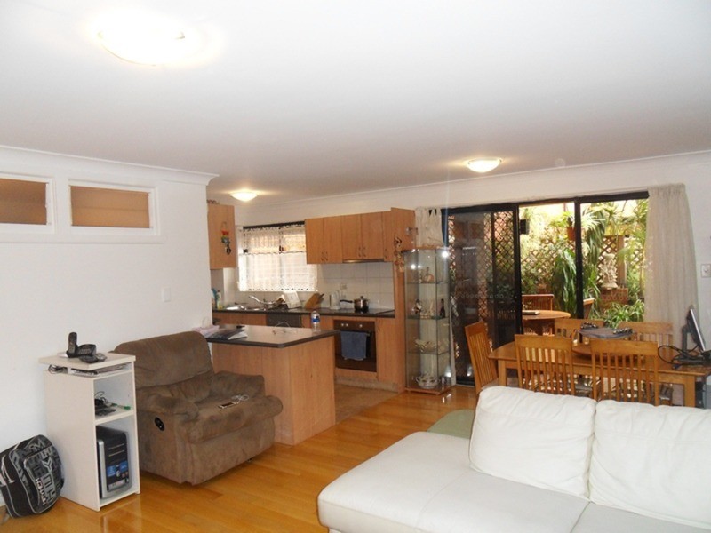 6/345-357 Illawarra Road, Marrickville NSW 2204