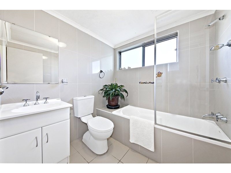 1/818 Canterbury Road, Roselands NSW 2196