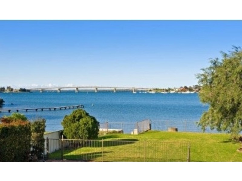 16 Belgrave Esplanade, Sylvania Waters NSW 2224