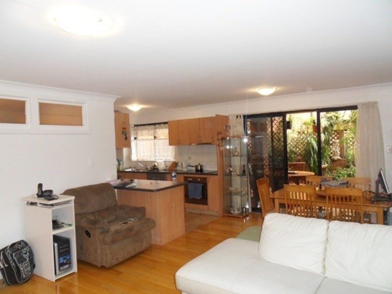 6/345-357 Illawarra Road, Marrickville NSW 2204