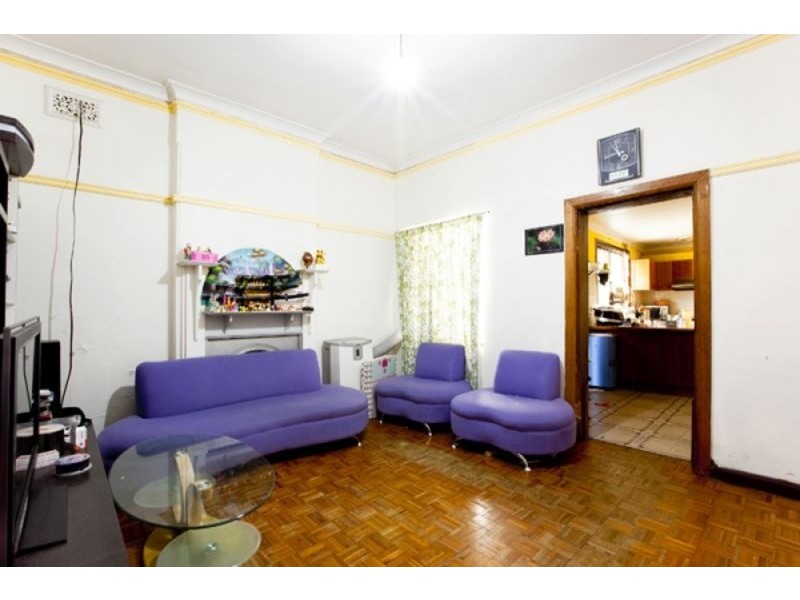 8 O’Hara  Street, Marrickville NSW 2204