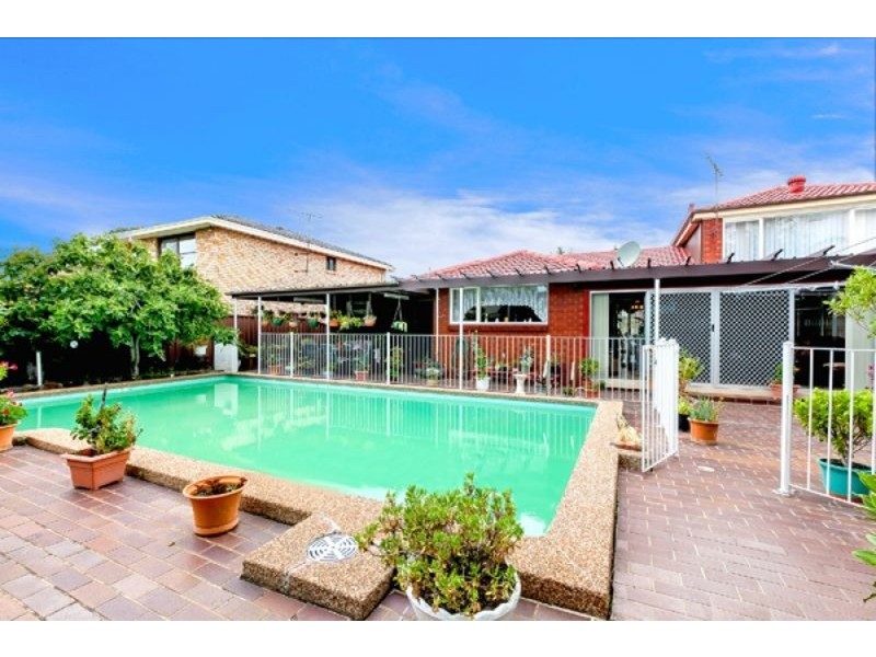 31 McIntyre  Crescent, Sylvania Waters NSW 2224