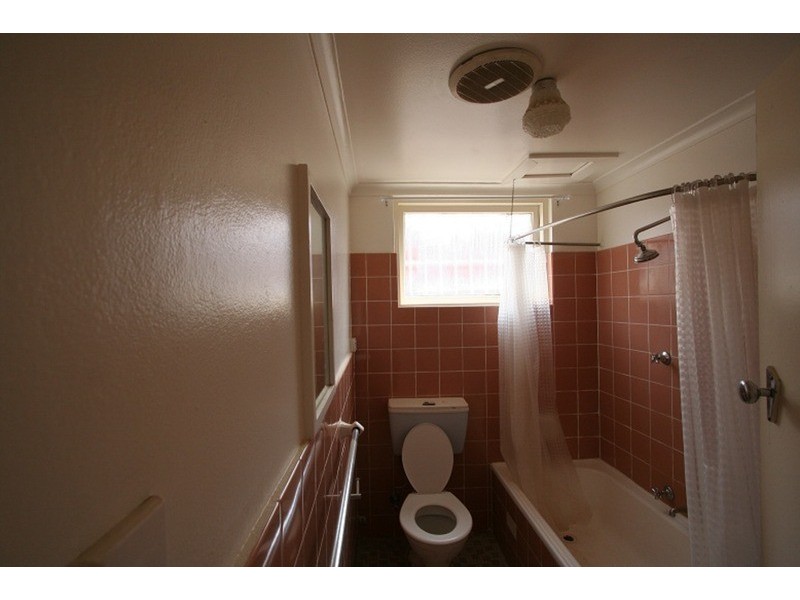 2/114 Silver Street, St Peters NSW 2044