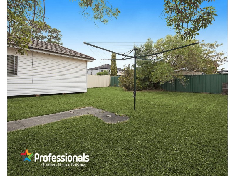 13 Laundess Avenue, Panania NSW 2213